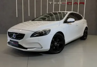 Volvo v40 t4 dynamic 2014