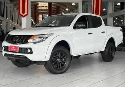 Mitsubishi l200 triton sport gls 2.4 cd diesel aut.