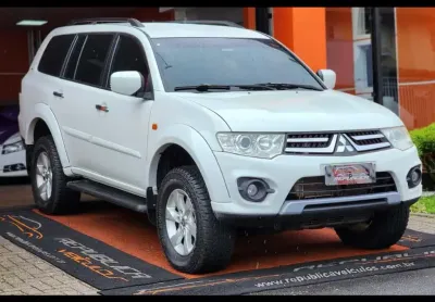 Mitsubishi pajero 4x4 d 2016