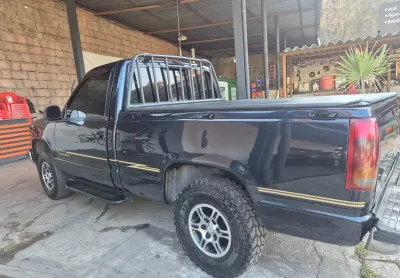 Camionete bruta 6 cilindros a diesel motor mwm turbo com pente na turbina