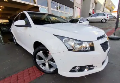 Chevrolet cruze lt hb 2014