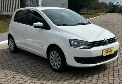 Fox 1.0 tec versão itrend completo  ano 2013 ótimo veiculo pra quem gosta de um carro alto