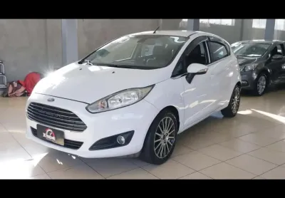 Ford fiesta 1.6 titanium hatch 16v flex 4p powershift 2015