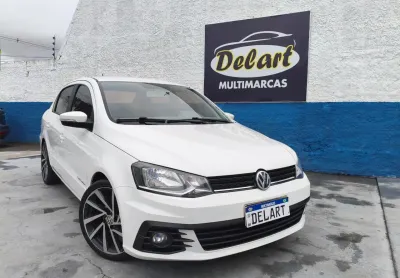  Volkswagen Voyage Comfortline 1.6 2017 Sedan completo, econômico e muito confortável! Um carro perf