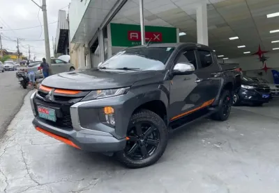 Mitsubishi L200 triton 2022 2.4 16v turbo diesel sport hpe sertões cd 4p 4x4 automático