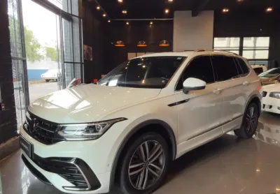 Vw tiguan allspace r-line 300 tsi 2.0 2024