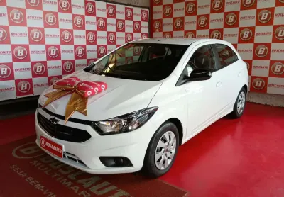 Chevrolet onix joy black 2021