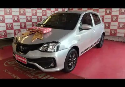 Toyota etios hb x 13l mt 2017