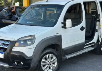 Doblo adventure 1.8 flex 7 lugares 2014