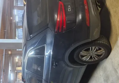 Audi q3 em ótimo estado e revisada periodicamente.
blindada 
pneus novos