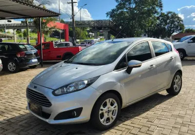 New fiesta hatch 2016 1.5 completo manual, lindo carro, muito bem conservado.