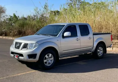 Nissan frontier s 4x2 2015