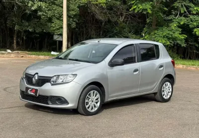 Renault sandero auth 10 2015