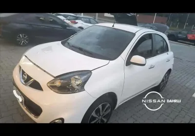 Nissan march 1.6 sl 16v flex 4p xtronic