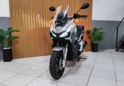 Honda adv 150 impecavel 