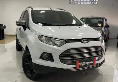 Carro impecável 