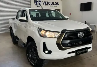 Hilux sr 2.7 flex 4x2. muito boa bem conservada con garantia de 3 meses de motor e cambio