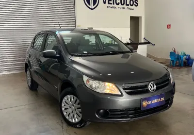 Gol bem conservado com garantia de 3 meses de motor e câmbio pela loja 