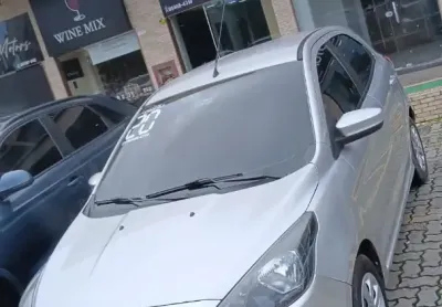 Recreio dos bandeirantes top demais ford ka 2020 km 67 mil só