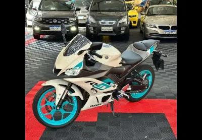 Yamaha yzf r3 abs 2025
