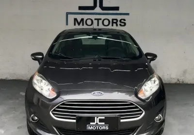 Extremamente revisado, documento em dia, laudo aprovado, nada para fazer.