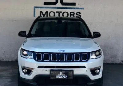 Extremamente revisado, documento em dia, laudo aprovado, nada para fazer.