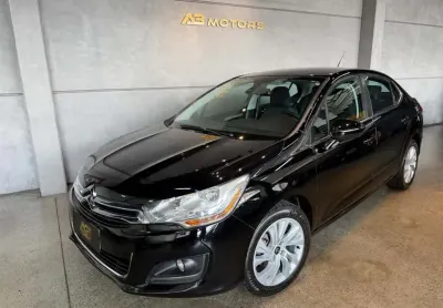 Citroën C4 Lounge 2.0 TENDENCE - Preta - 2013/2014