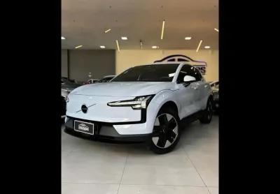 VOLVO EX30 E60 Core (Elétrico)