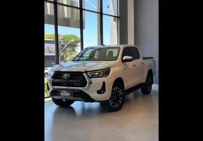 Toyota hilux cd srx 4x4 2.8 tdi 16v diesel aut.