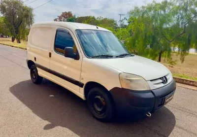 Peugeot partner 2013 1.6 furgão 16v gasolina 2p manual