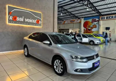 Volkswagen jetta 2013 2.0 comfortline 120cv flex 4p tiptronic