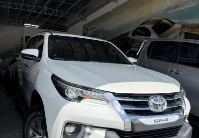 Toyota hilux sw4 srx 2.8 7l 2018