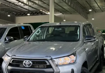 Toyota hilux sr 2.8 aut 2024 / 2024 