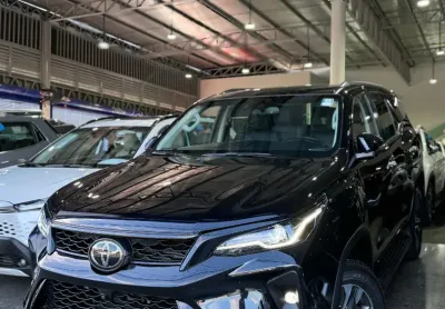 Toyota hilux sw4 srx platinum 7l 2024 / 2024