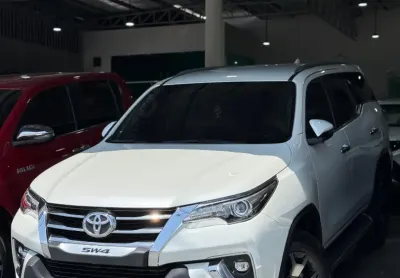 Toyota hilux sw4 diamond 7l 2020 / 2020 