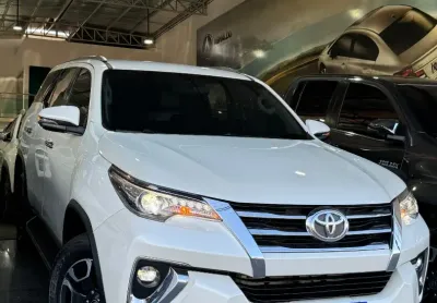 Toyota hilux sw4 srx 7l 2020 