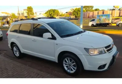 O carro esta bem conservado