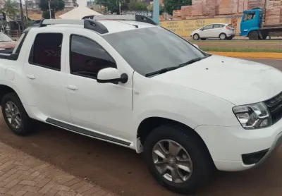 O carro esta bem conservado