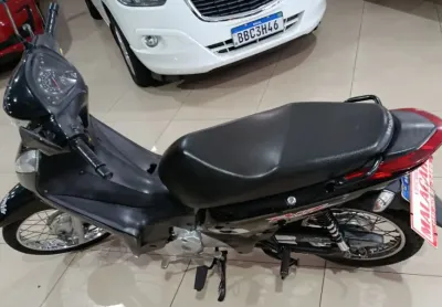 Essa moto esta bem conservada