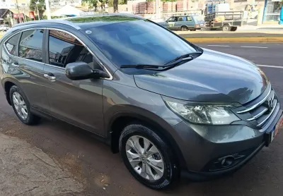 Esse carro esta bem conservado o carro ideal pra sua familia