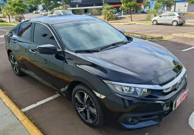 Esse carro esta bem conservado super economico e bem confortavel