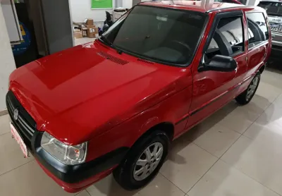 Esse carro esta bem conservado super economico o carro certo pra vc