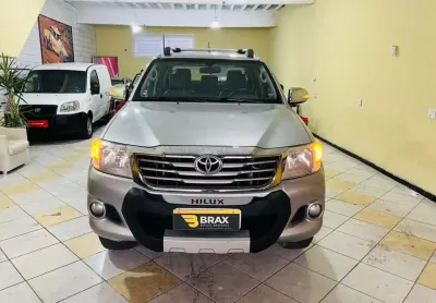 Toyota hilux cd4x2 srv 2015