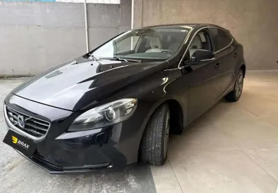 Volvo v40 t4 dynamic 2014