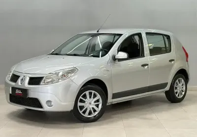 Sandero expression 2011 — baixa km, completo e impecável!