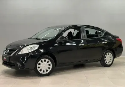 Versa 2013 sv 1.6 — conforto, economia e excelente custo-benefício!