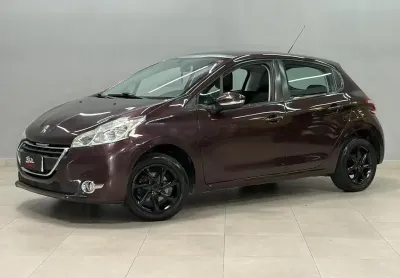 Peugeot 208 allure 2013/2014 com teto panorâmico – conforto e estilo