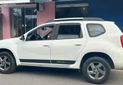 Renault duster 
1.6 dynamique 4x2 16v 4p