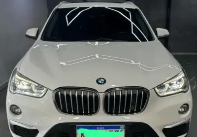 Bmw x1 - com teto solar panorâmico 