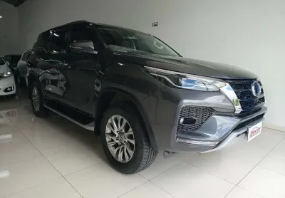 Hilux SW4 SRX 4x4 2.8 TDI 16V Dies. Aut.